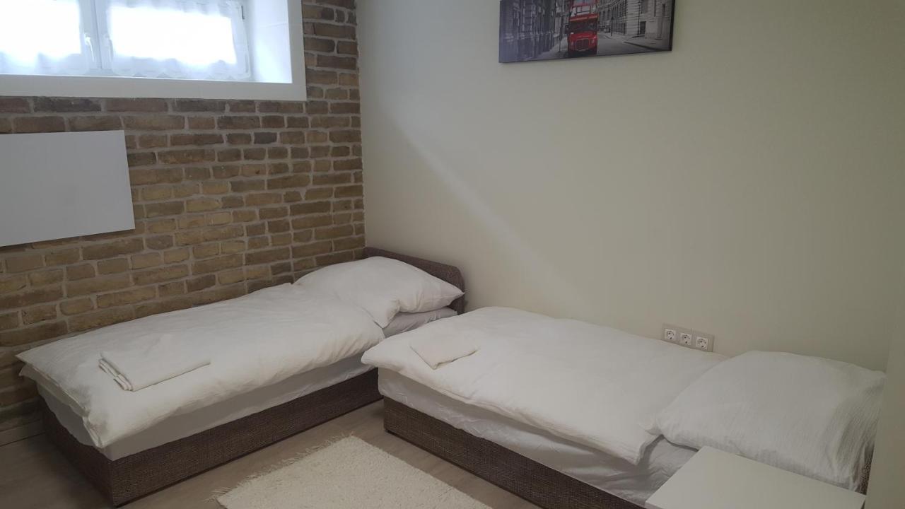 Orhidea Szuterén Apartment