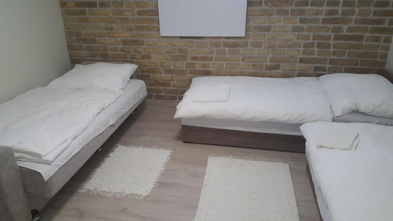 Orhidea Szuterén Apartment